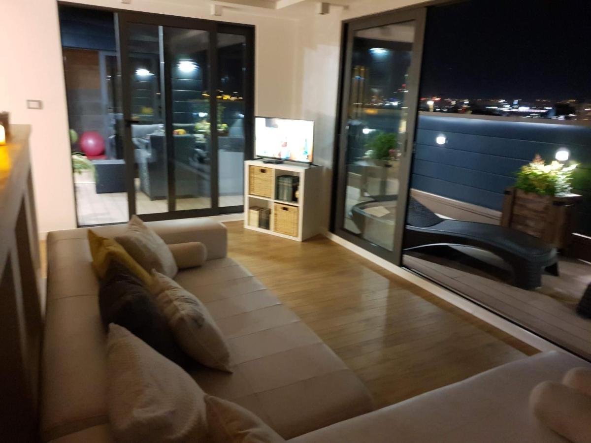 Penthouse Lux Lägenhet Belgrad Exteriör bild