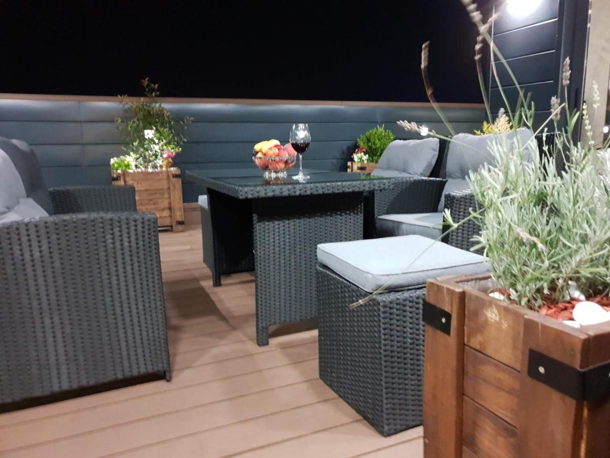Penthouse Lux Lägenhet Belgrad Exteriör bild