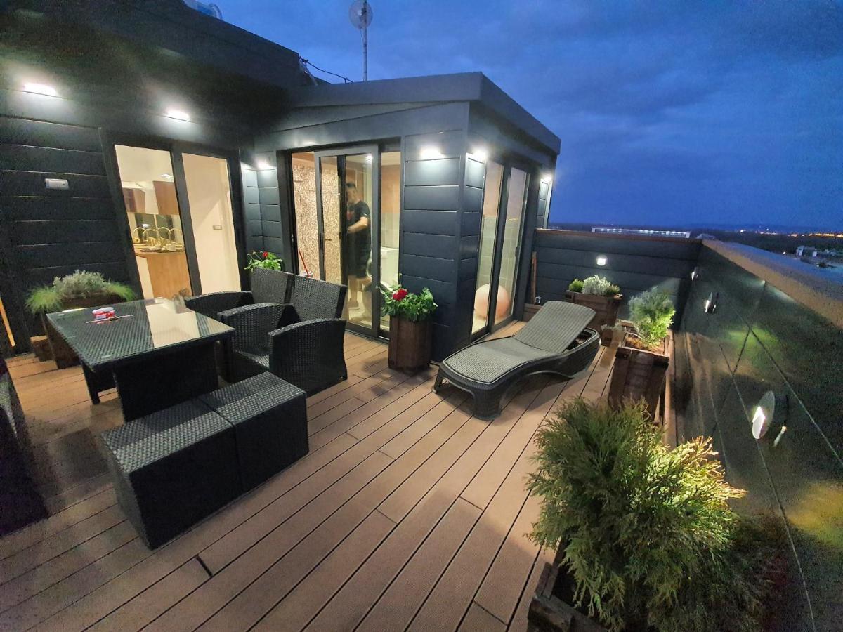 Penthouse Lux Lägenhet Belgrad Exteriör bild